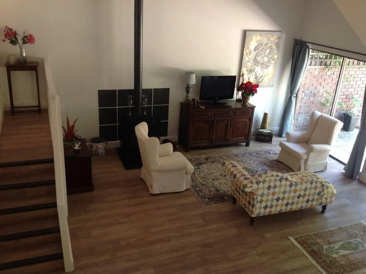 *** Guest house Kirstenbosch Forest Lodge Cape Town South Africa